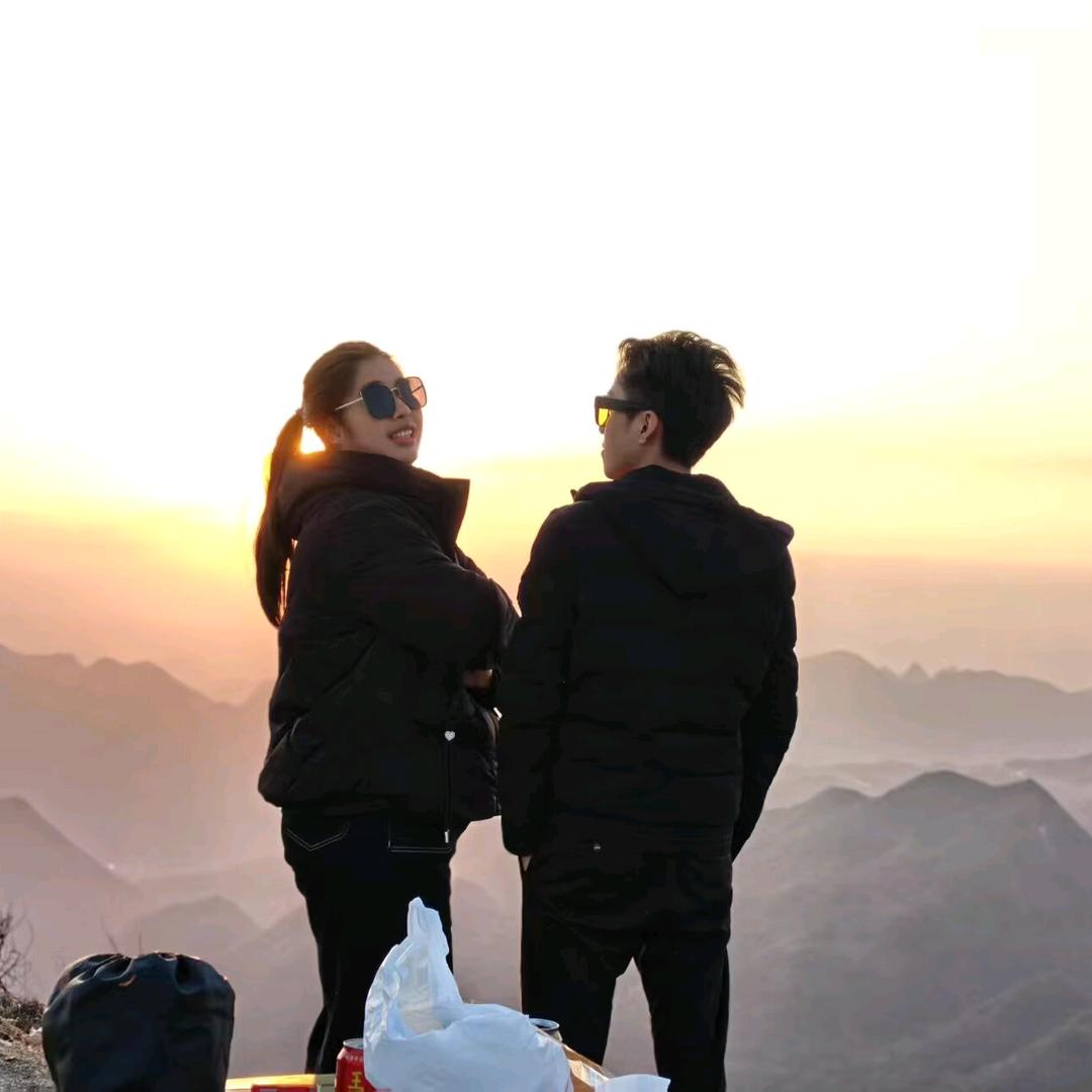 平安喜乐٩(๑òωó๑)۶