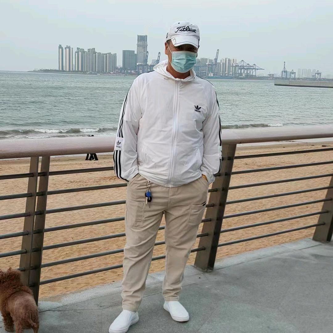 狂浪小哥
