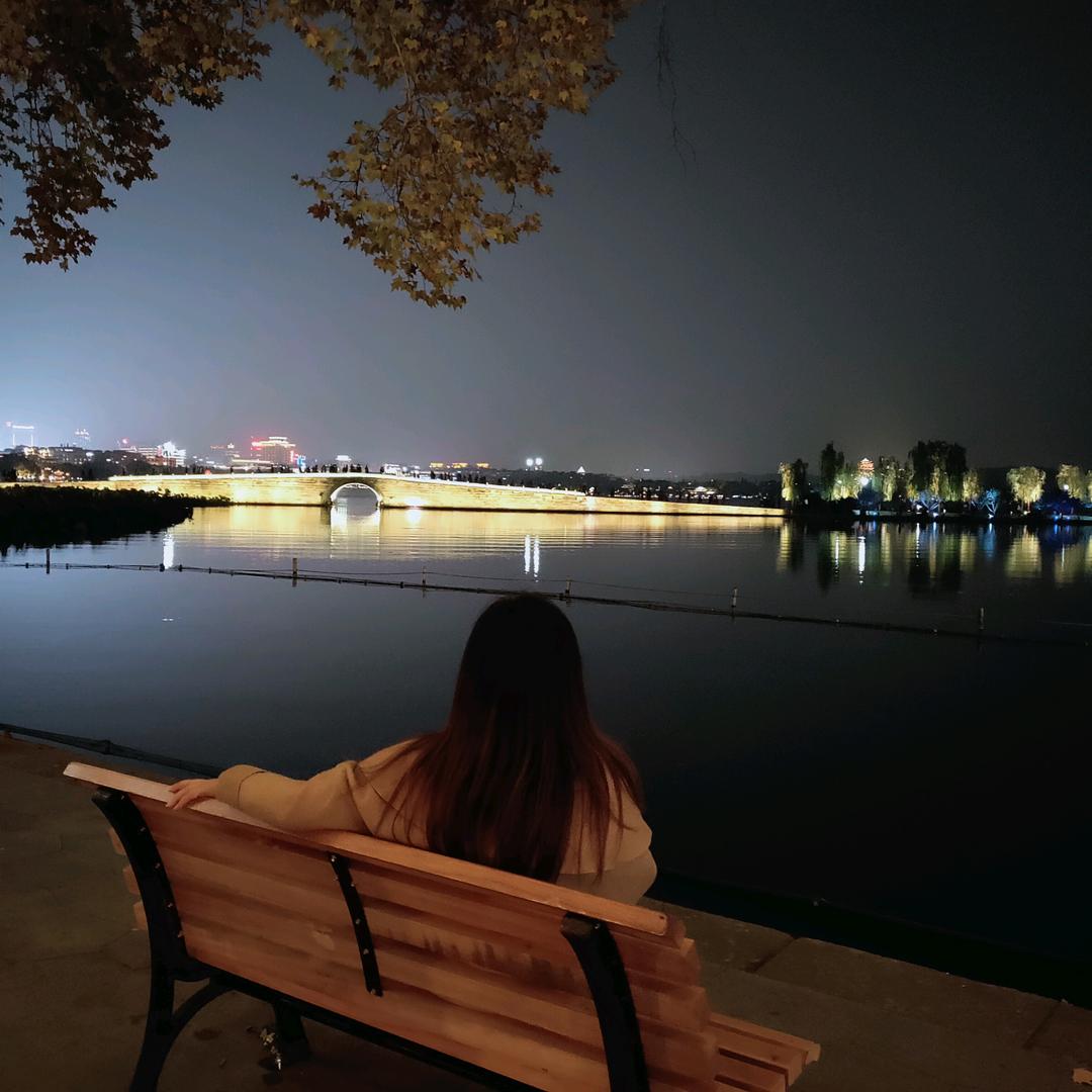 🌹霄与凤行🌹（这个女人有点冷）拒私聊