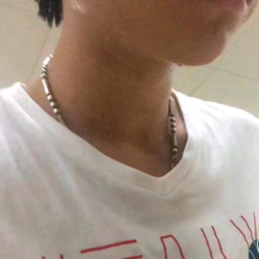 陈王府  ⇔       .