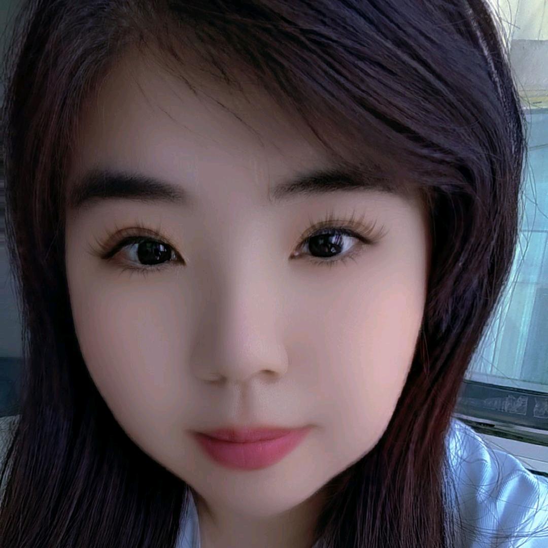 是胖妞呀