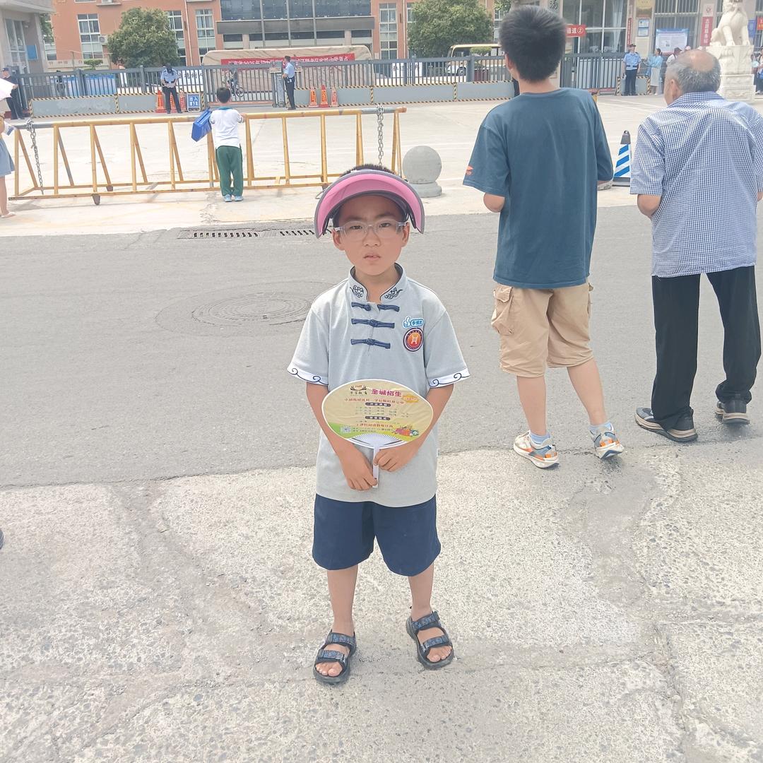 李博然