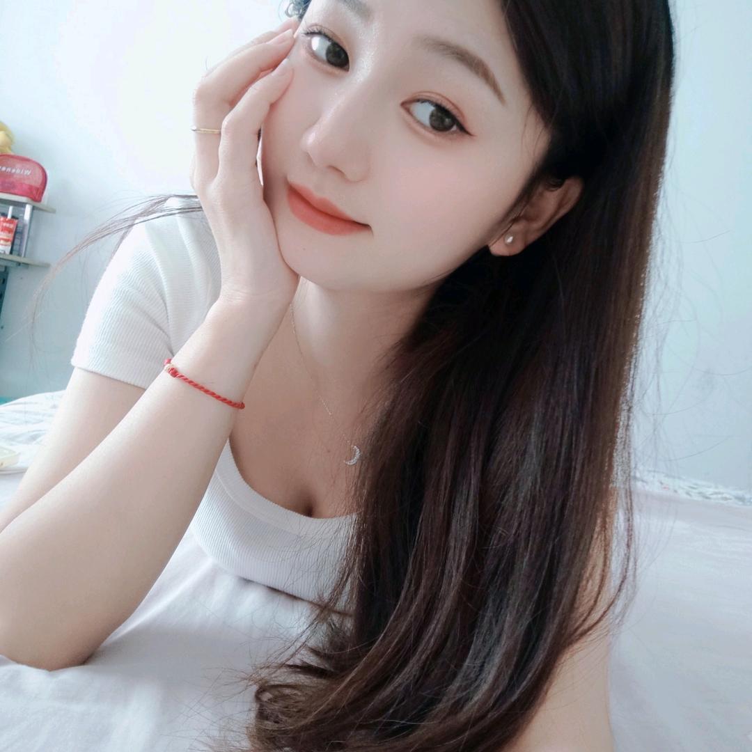 筱妍儿。