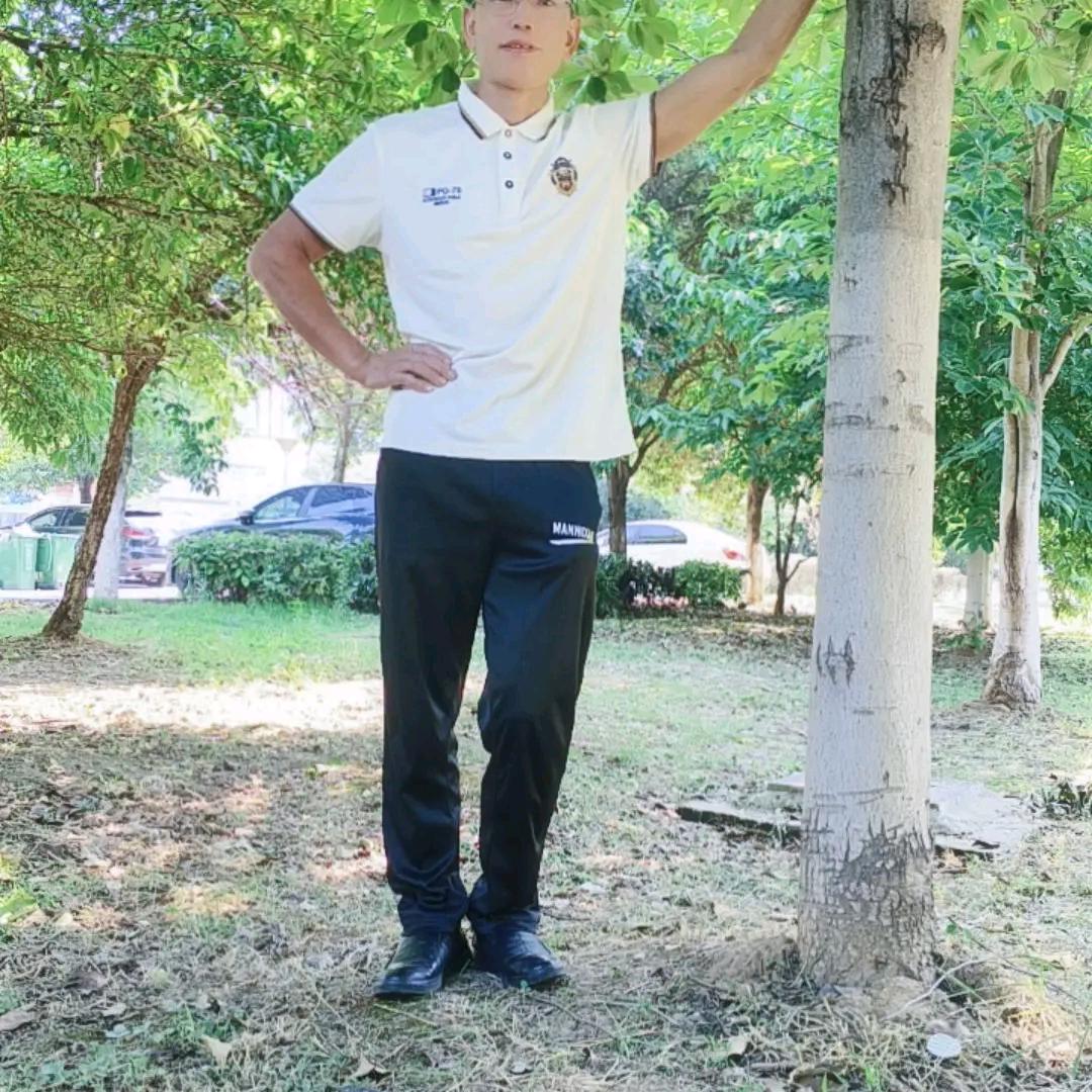 岳大军拍抖音为了开心，拒绝私聊