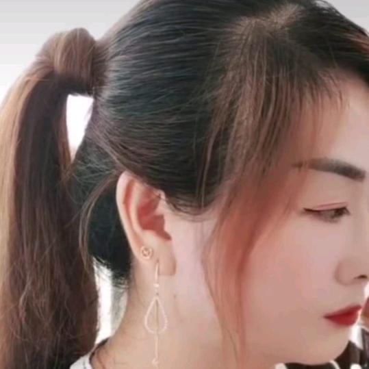 @容姐