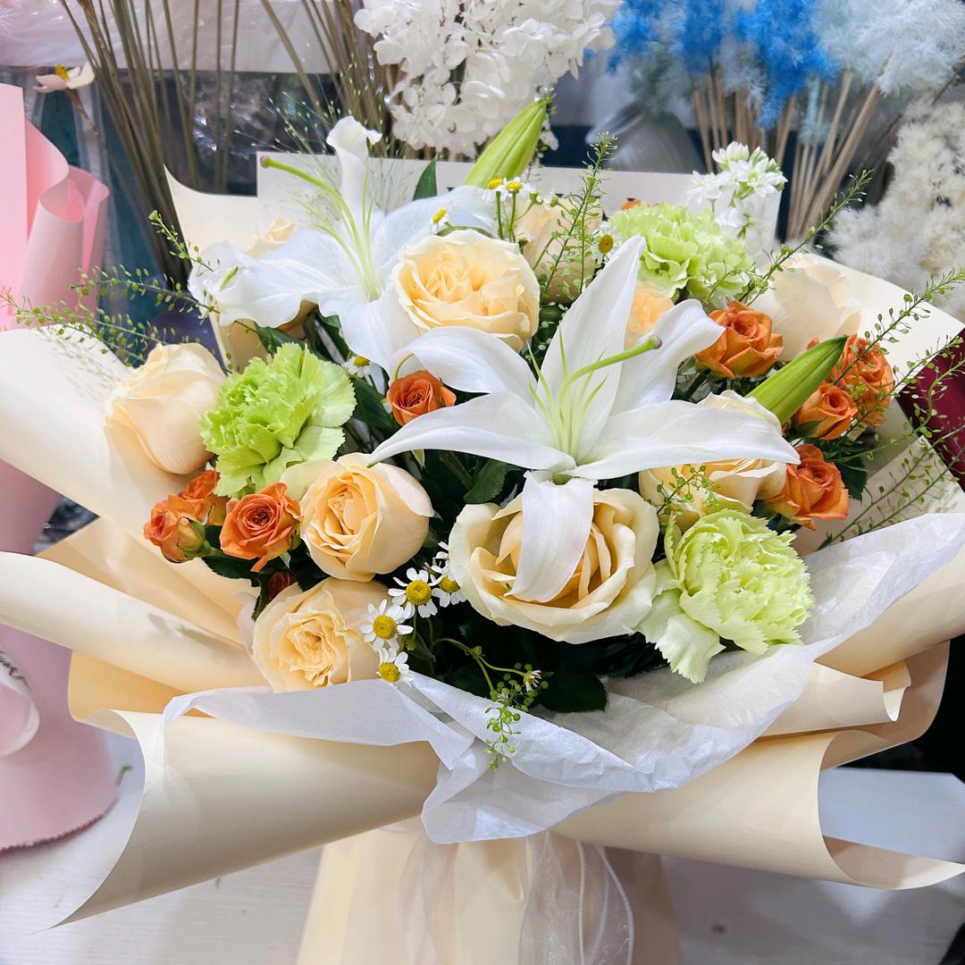 芊束花卉礼品小铺
