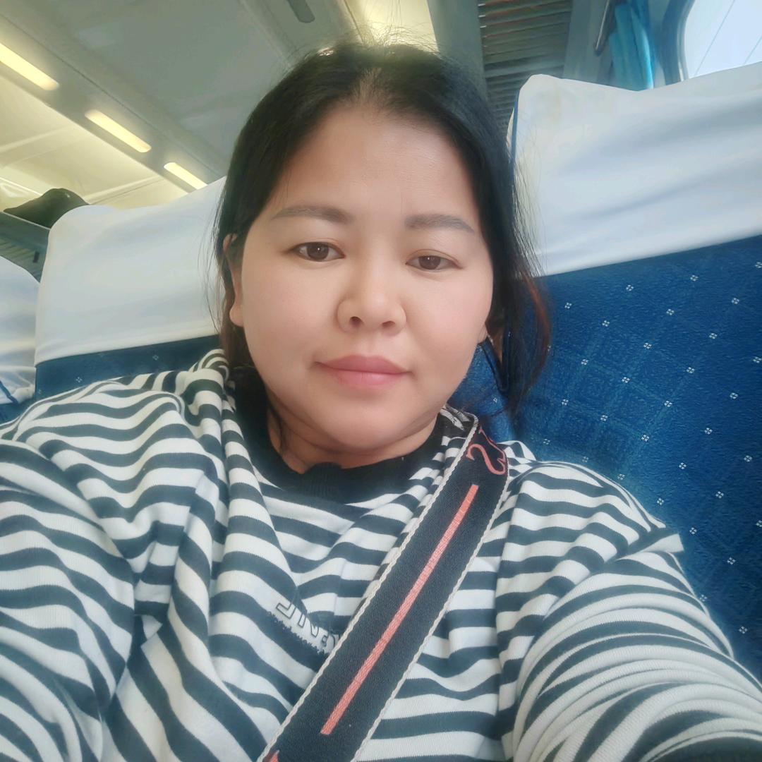 三个孩子的麻麻