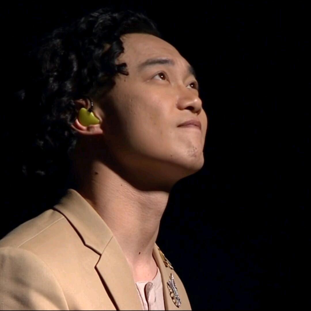 人群是那么像羊群