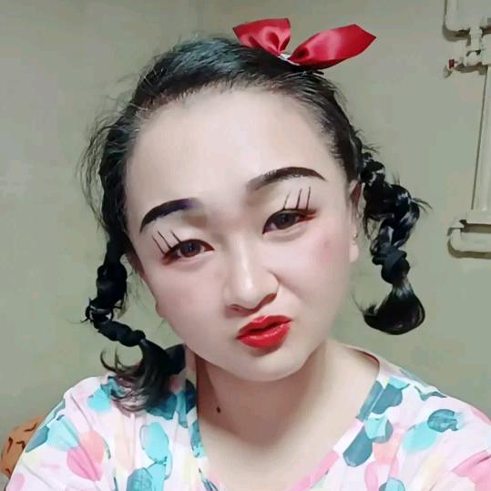 爱吃食物的鸡1