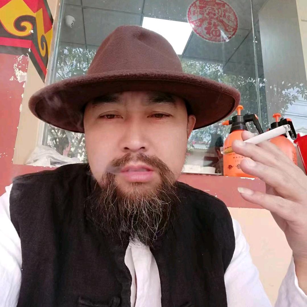 彝人公社堂主
