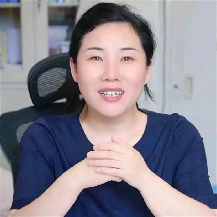 好㚺莉伊信息工作室