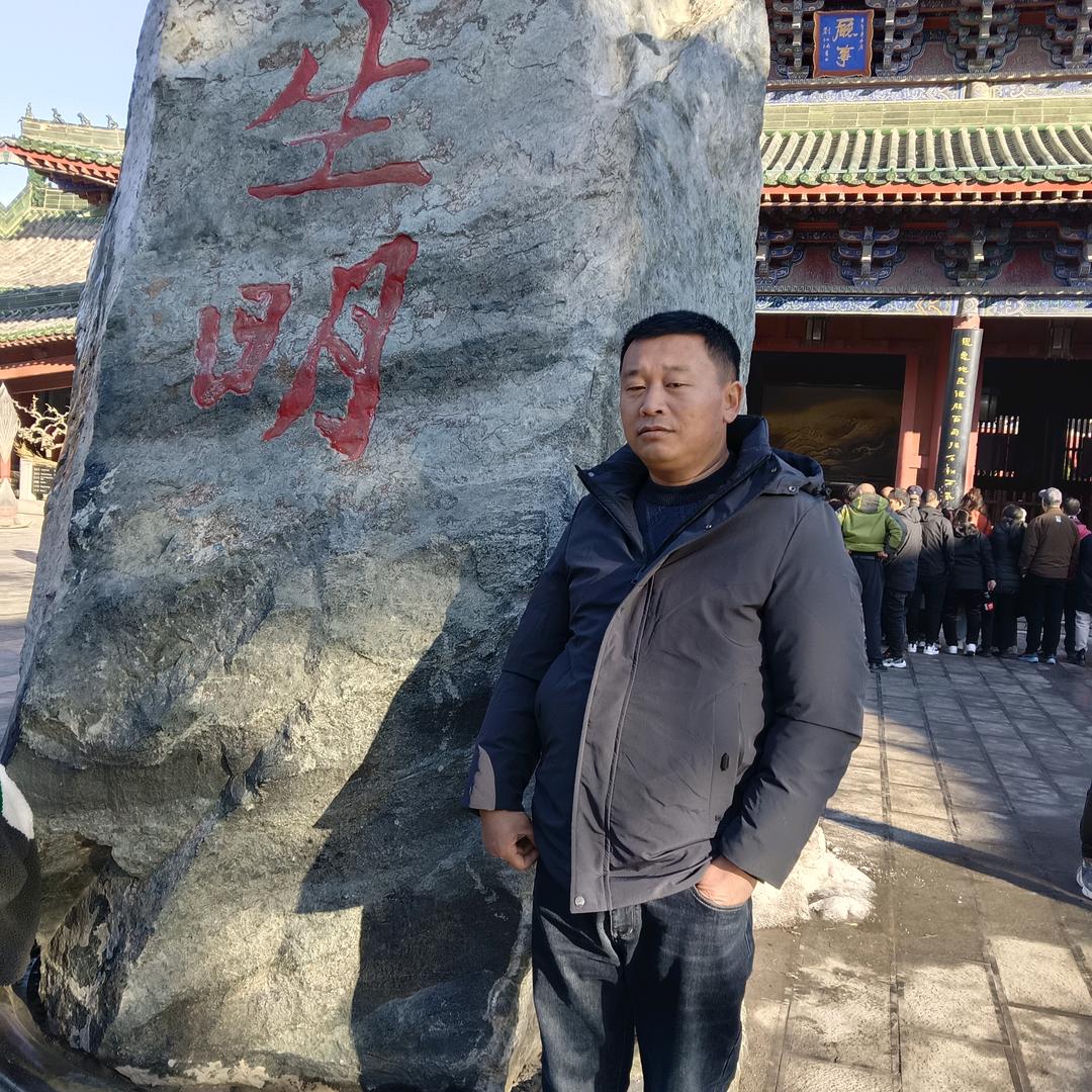 小胡，家装，工装，别墅，水电防水专业