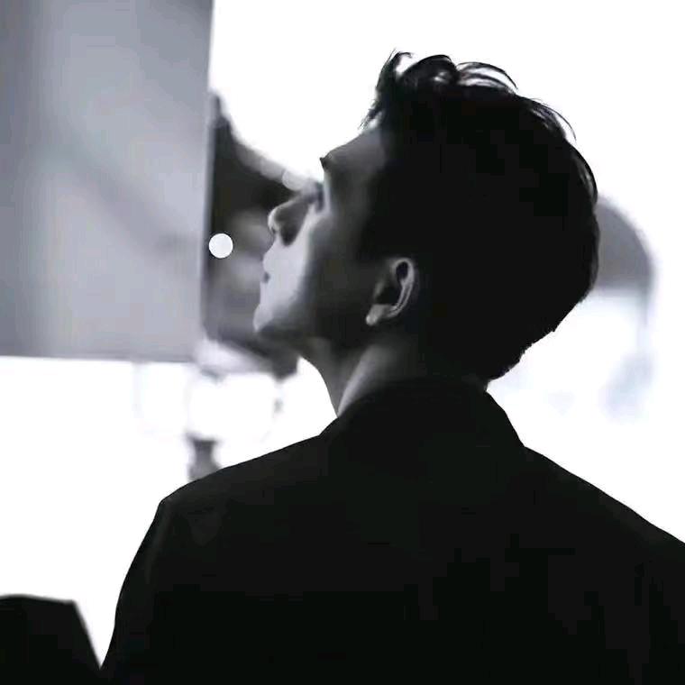 颦