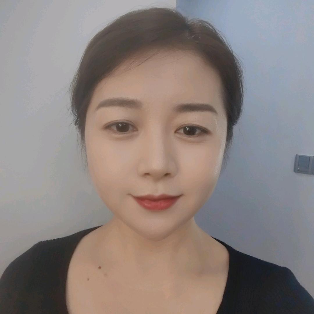 注塑小姐姐