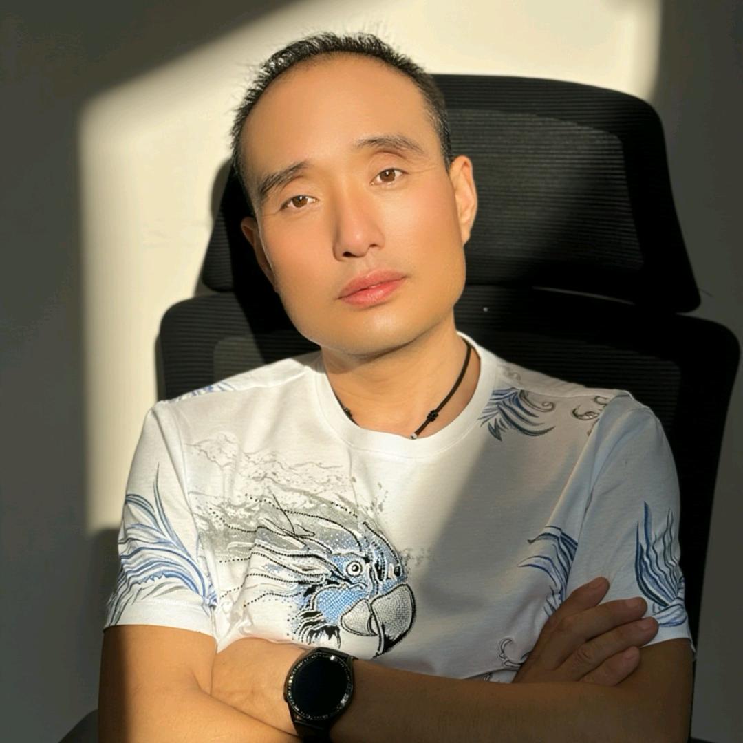 搞皮肤的闫总