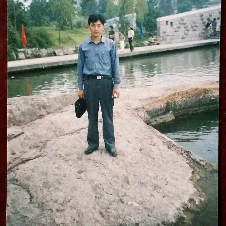 专业做桥梁预制T梁，箱梁。