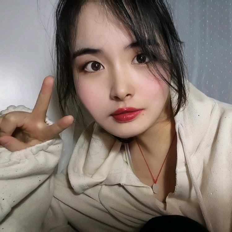 璐璐又菜又爱玩