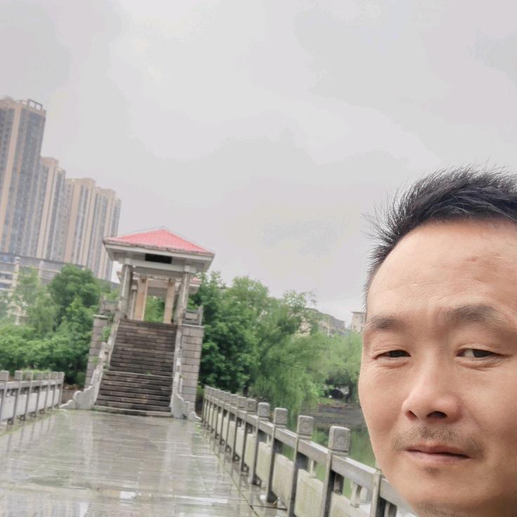 深情只是个笑话