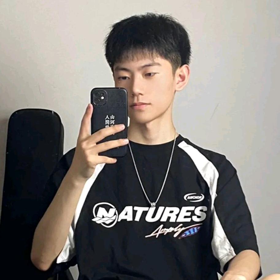 爱吃烤面包片的李衡狱头像