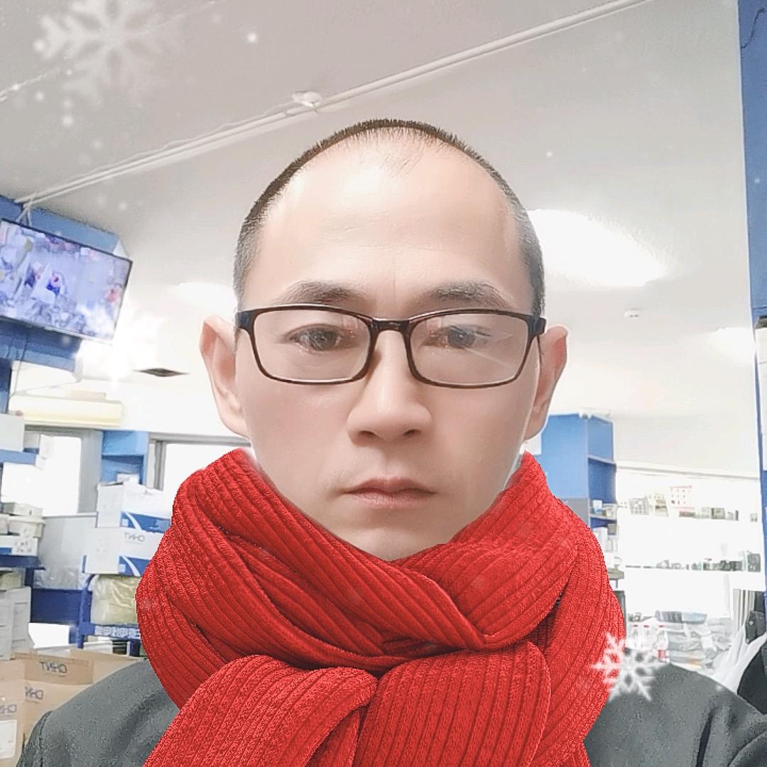 爱凑热闹的老李