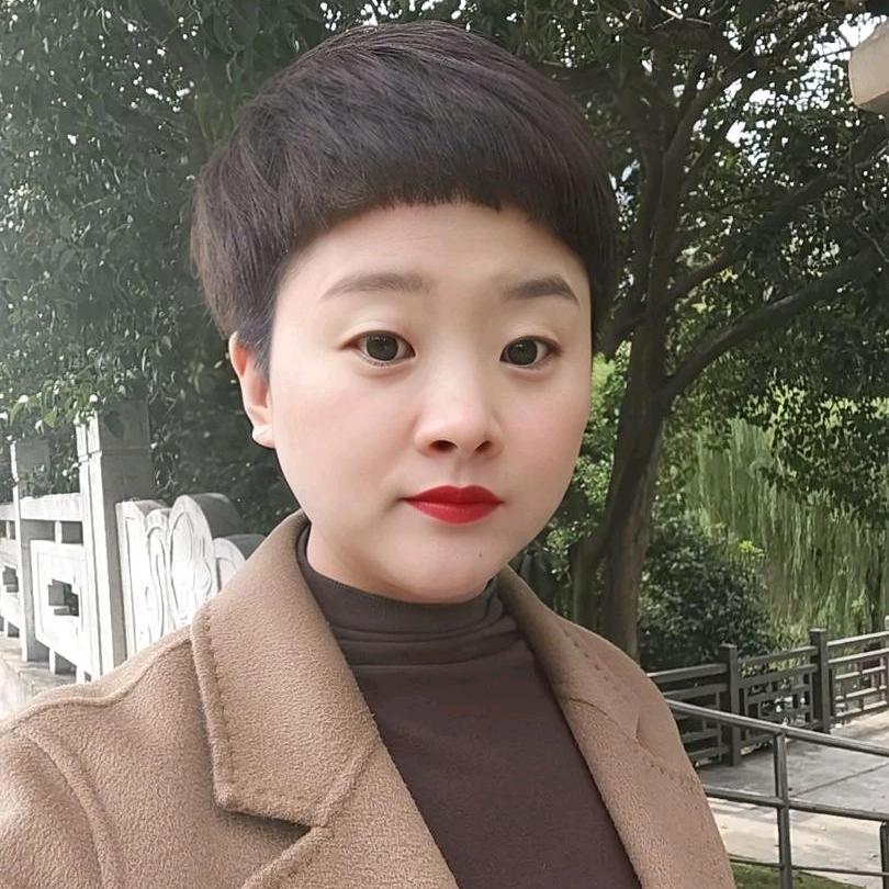 金满钵.