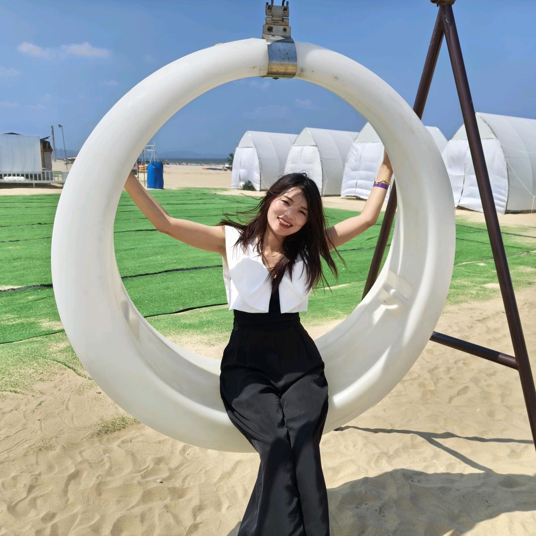 郏县燕子依目了然女装
