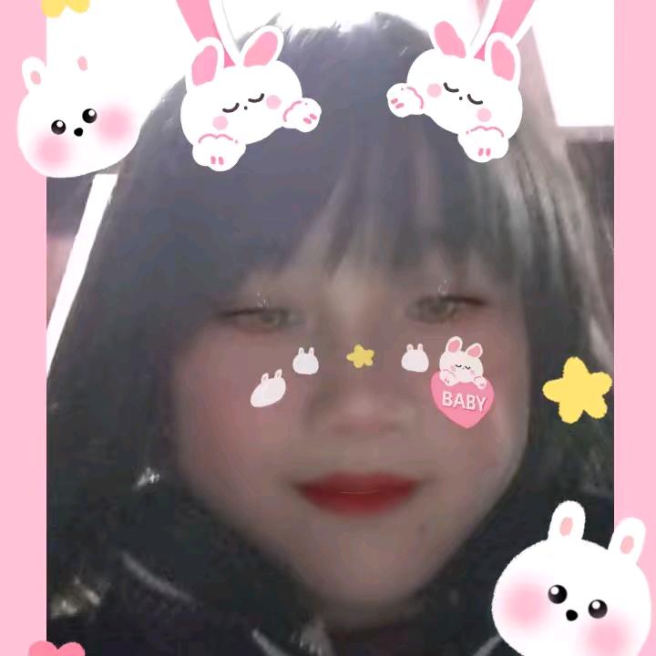 周龙英