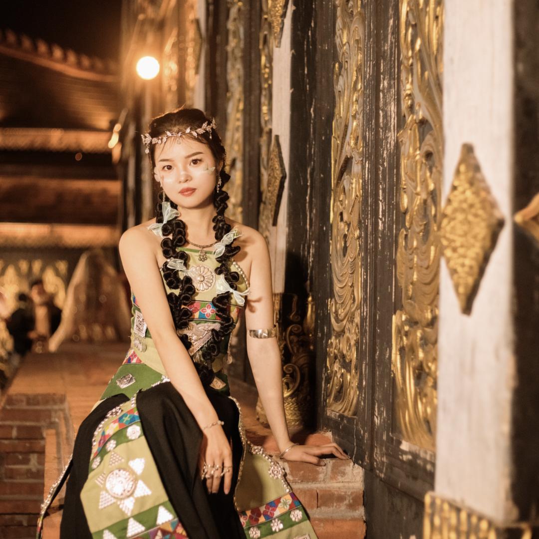云南捷航商贸有限公司 梁少芸