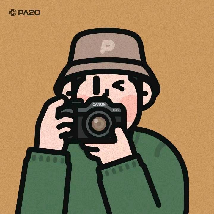 小张是个摄象师