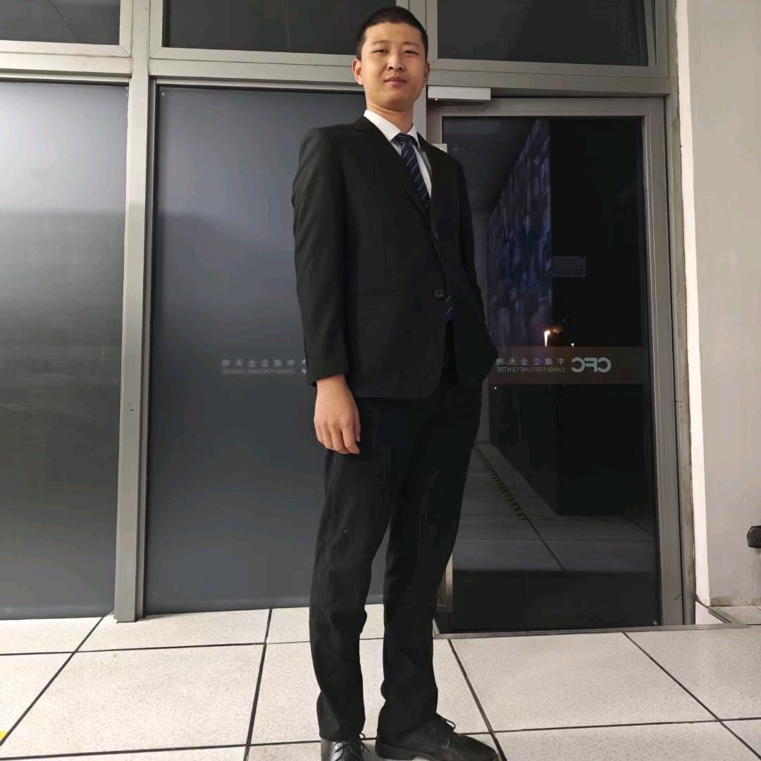 乐意莅