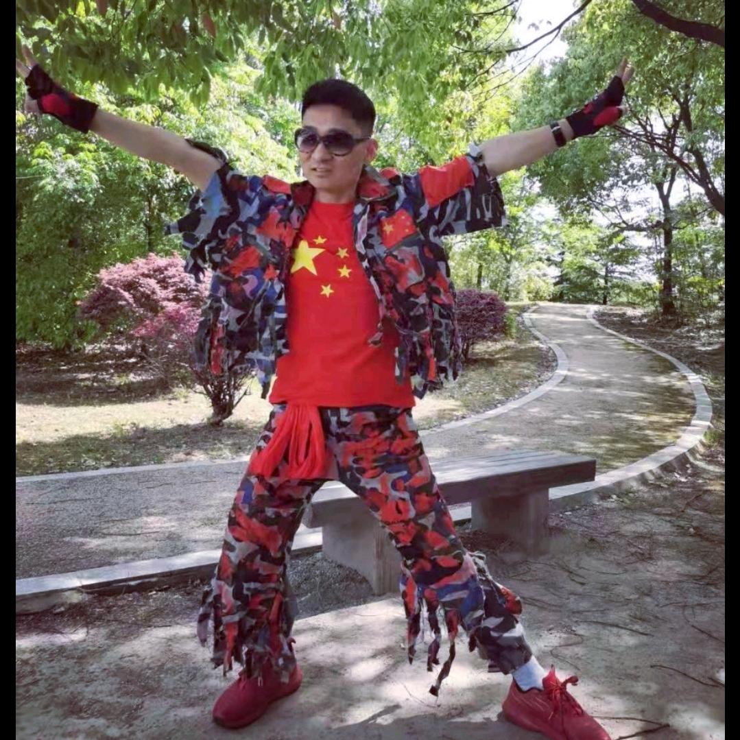 令哥爱舞