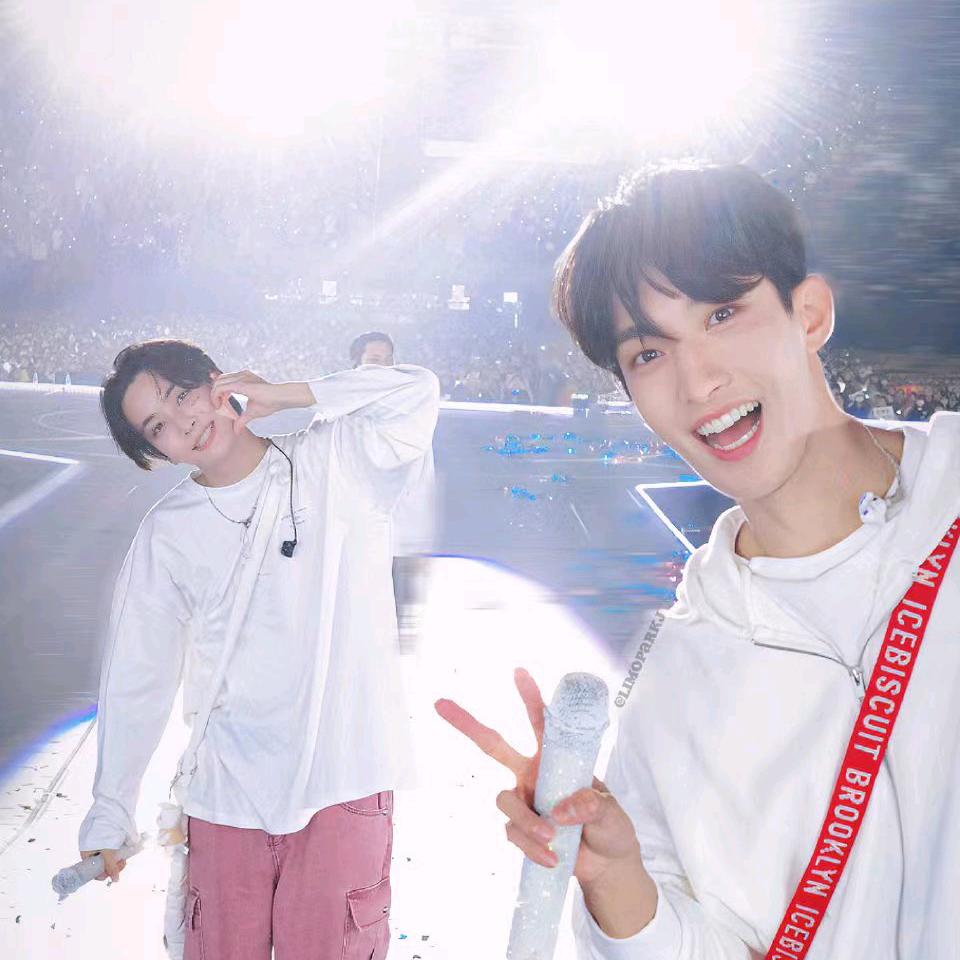 刘奶奶找牛奶奶买牛奶