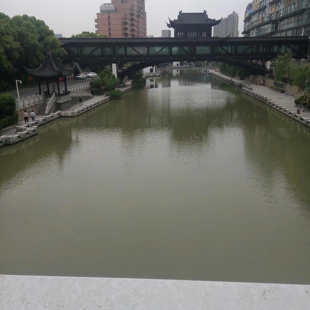 冠英