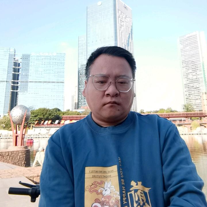 黄柠打工人微爱国体验录🇨🇳