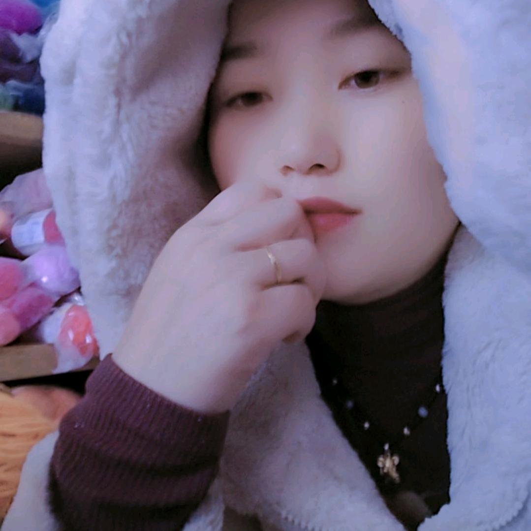 梅梅🍀纯手工