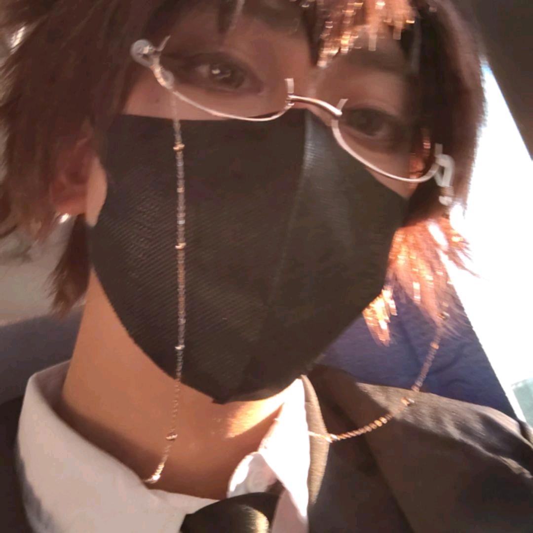 何一_HY