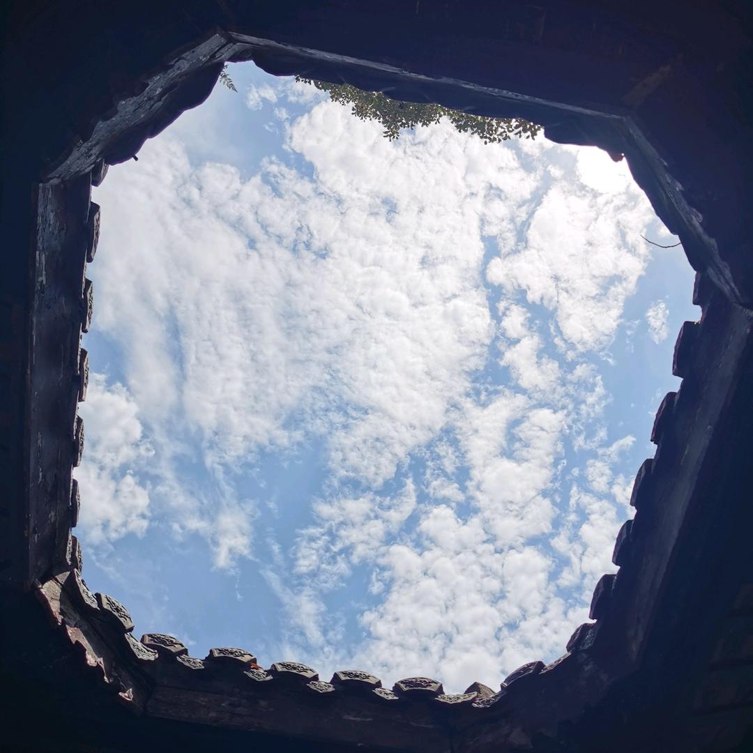 悦福居，颜哥