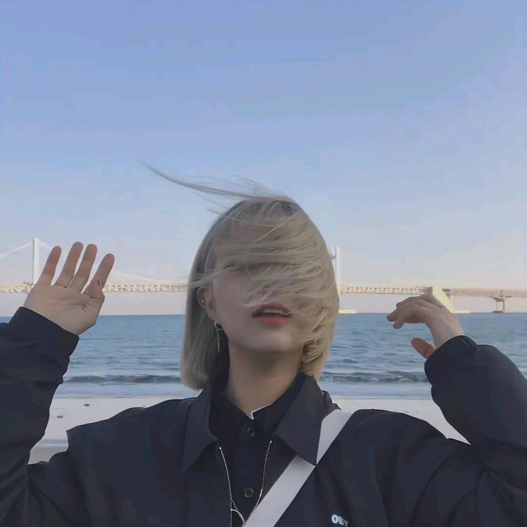 青月寒