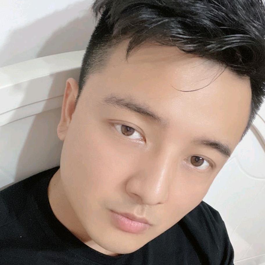 华子爱玩车