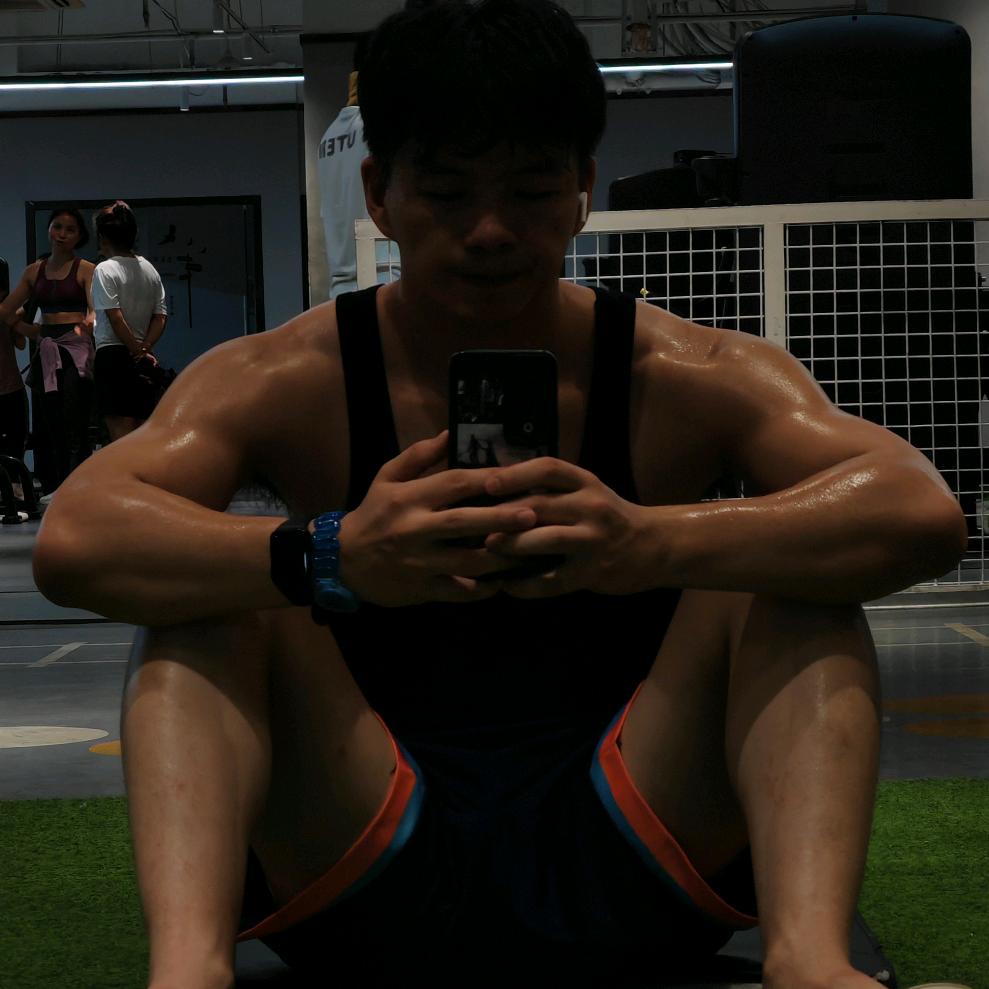 健身路上的小陈