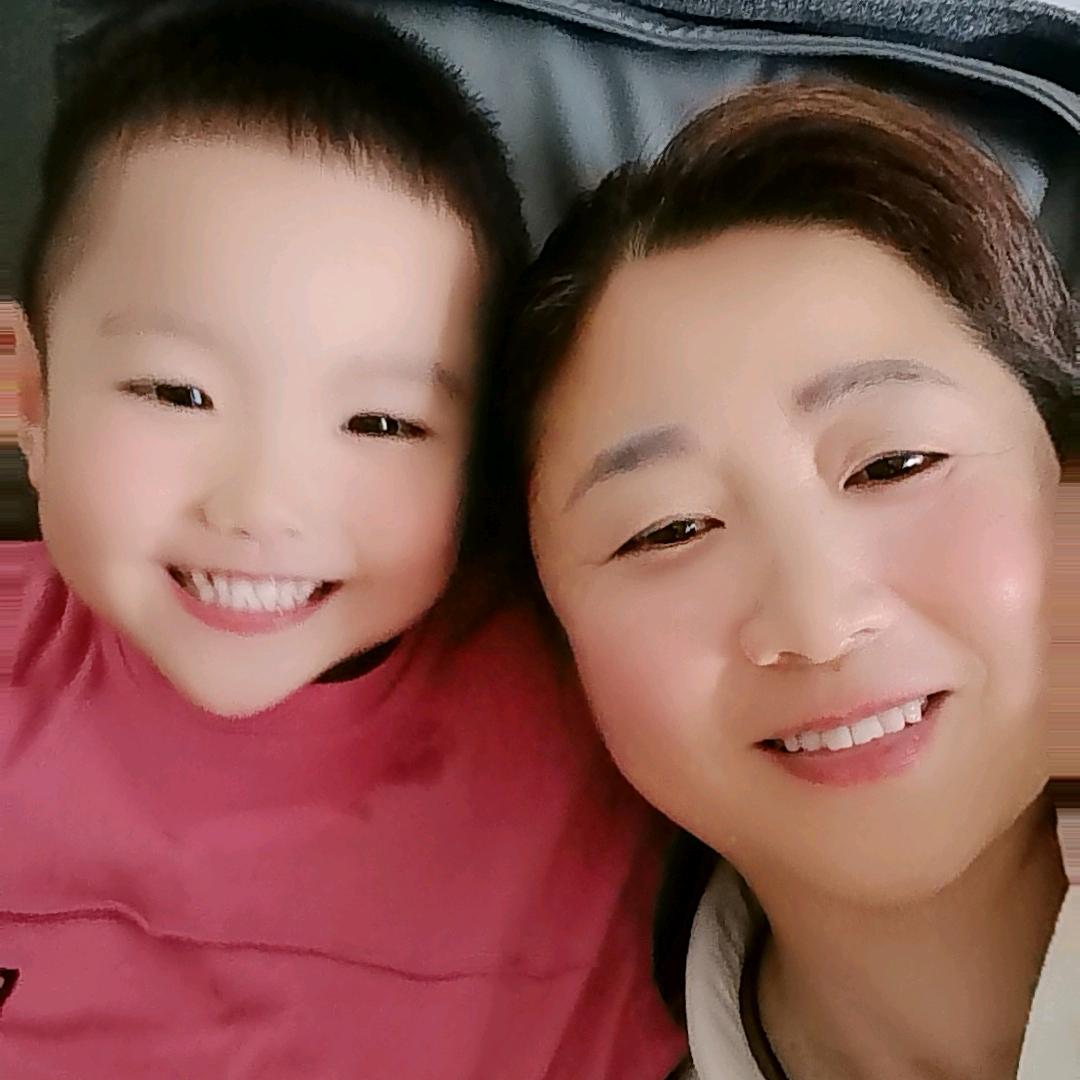 汤瑾一奶奶（爱唱歌）