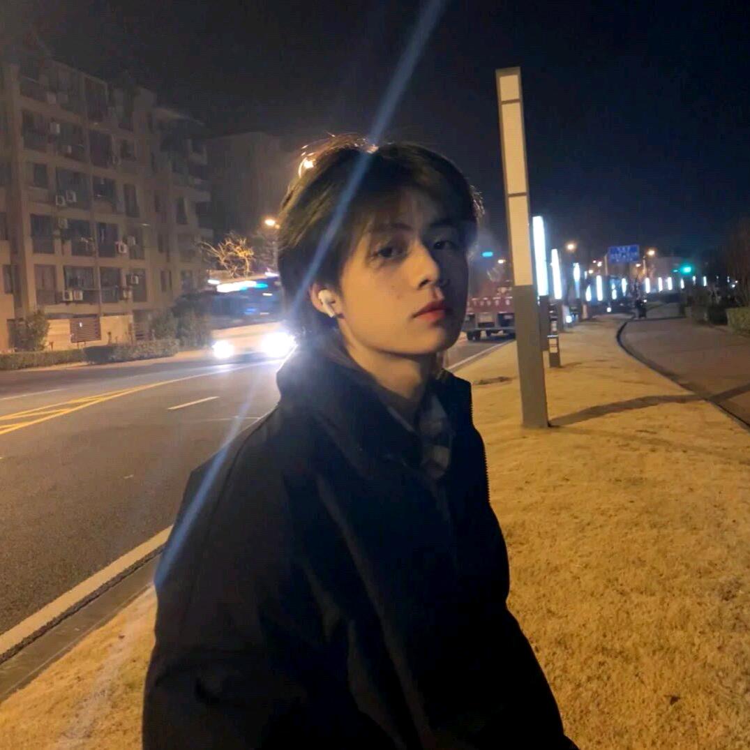 𝑬𝒙𝒐•毅毅