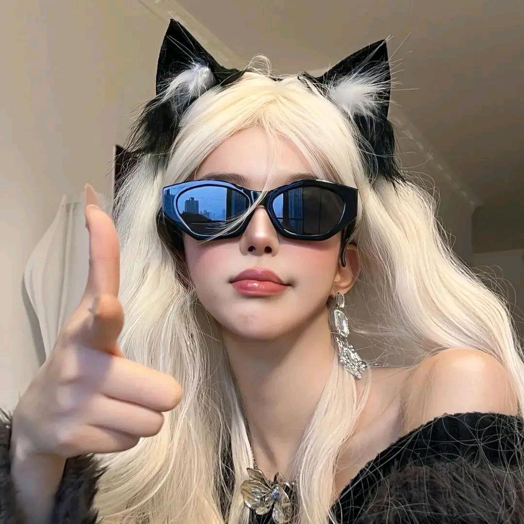 不是美女好烦！