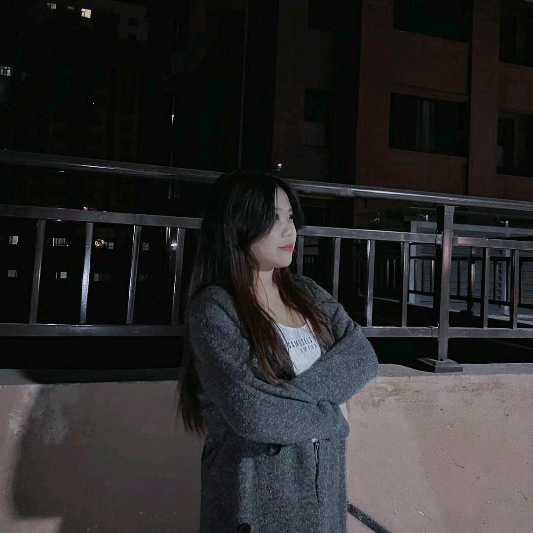 ꒰ঌ白桃小颖໒꒱