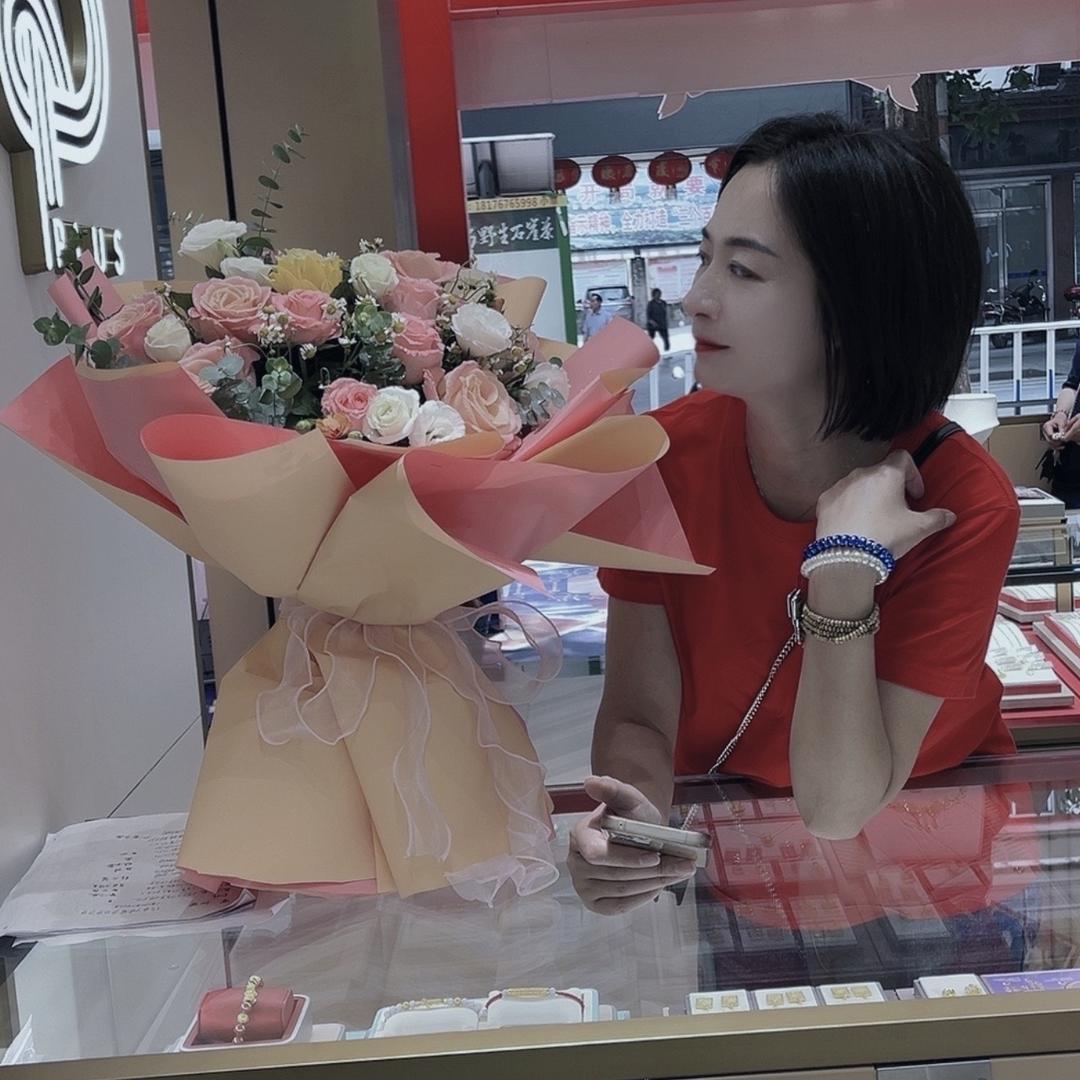 金大福珠宝顾问小崖