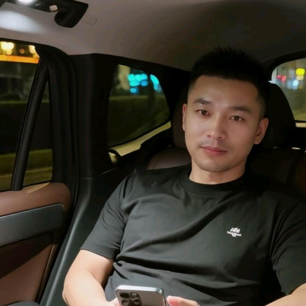 五十岁单眼皮大叔！