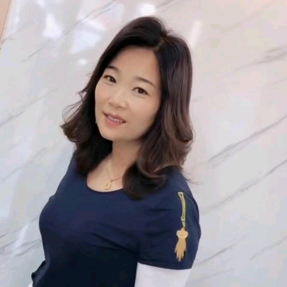 上蔡县秀发型理发店