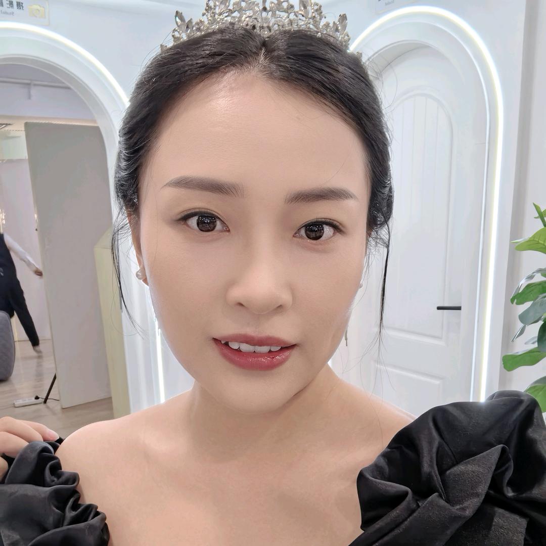 黄晶万两