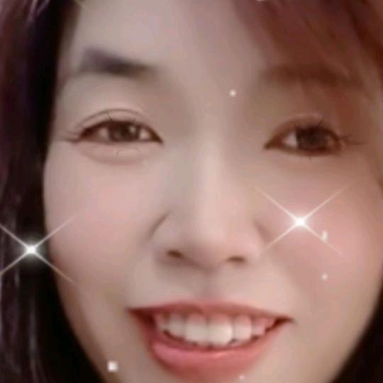 西关菜市场院内多元店