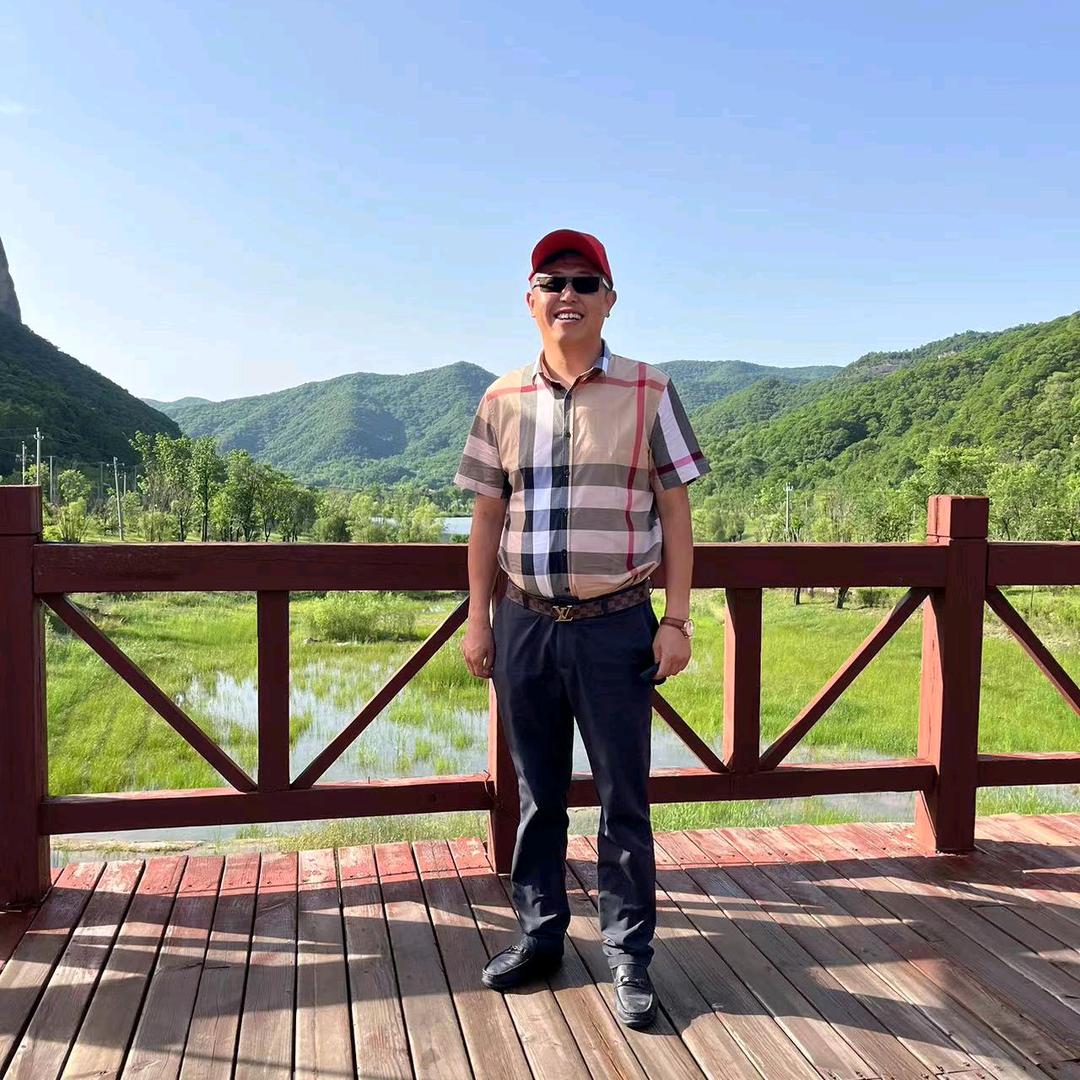 A专业定向穿越..水泥顶管.（治峰）